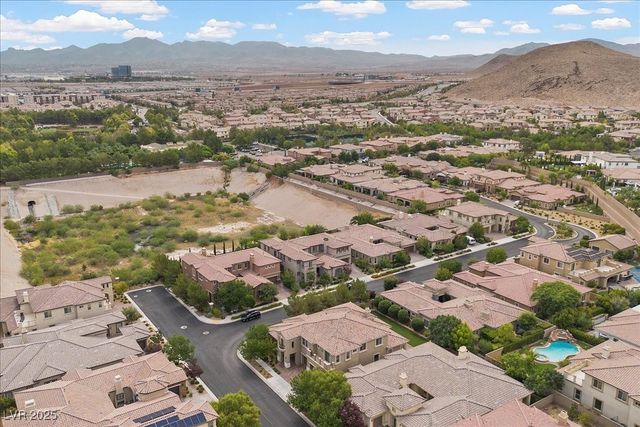 11 Carolina Cherry Drive, Las Vegas, NV 89141