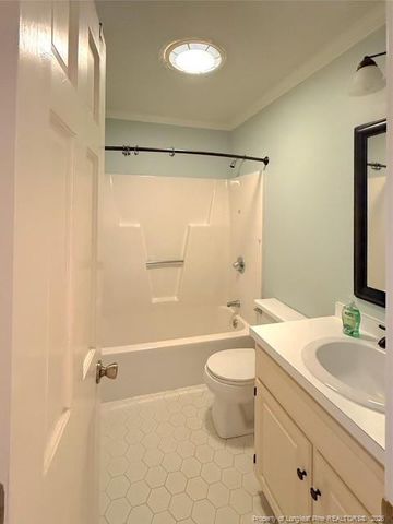 492 Lands End Road, Fayetteville, NC 28314