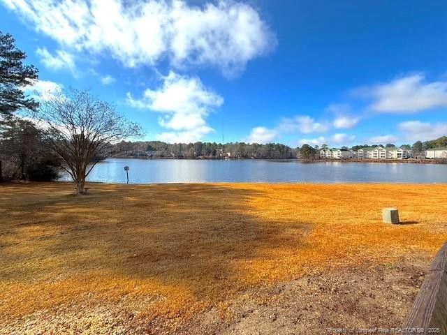 492 Lands End Road, Fayetteville, NC 28314