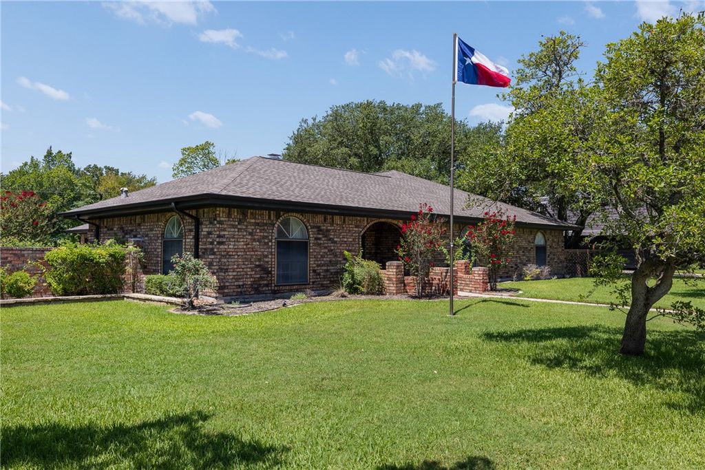 1602 Brook Hollow Drive, Bryan, TX 77802 — exterior