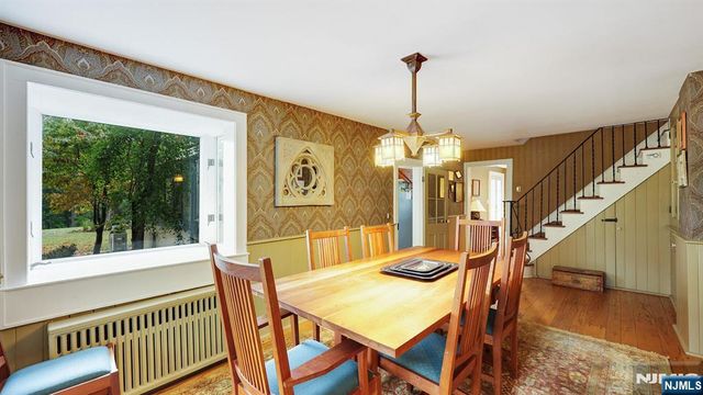 35 Woodledge Road, Watchung, NJ 07069