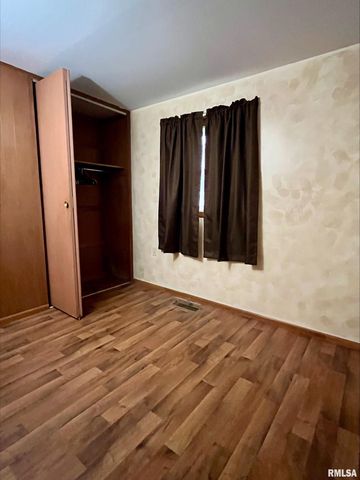 1223 ARCADIA Drive, Galesburg, IL 61401