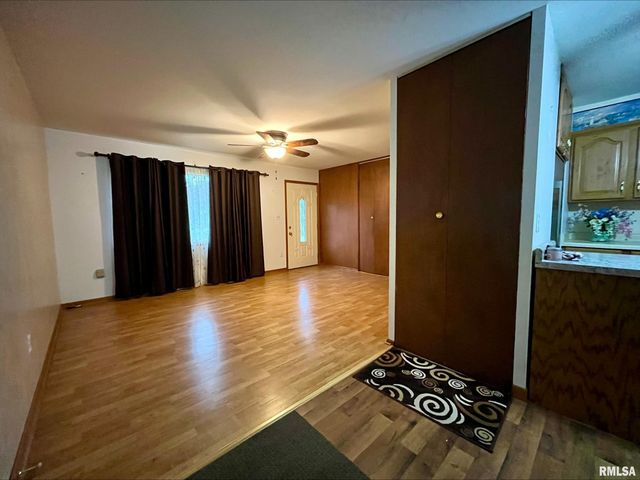 1223 ARCADIA Drive, Galesburg, IL 61401