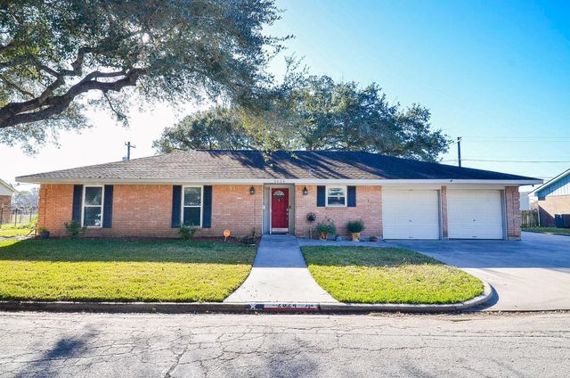 2624 Del Monte Avenue, Bay City, TX 77414