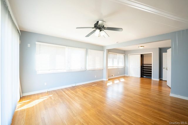 14962 Powells Cove Boulevard, Whitestone, NY 11357