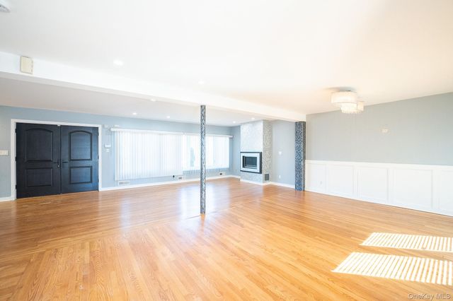 14962 Powells Cove Boulevard, Whitestone, NY 11357