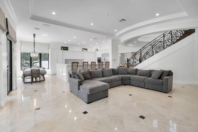 22175 Larkspur Trail, Boca Raton, FL 33433