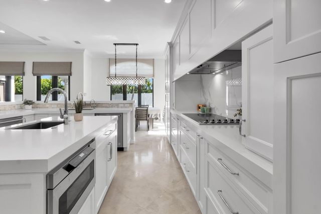 22175 Larkspur Trail, Boca Raton, FL 33433