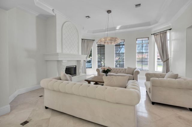 22175 Larkspur Trail, Boca Raton, FL 33433