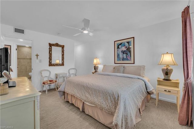 1950 Gulf Shore BLVD N # 201, Naples, FL 34102