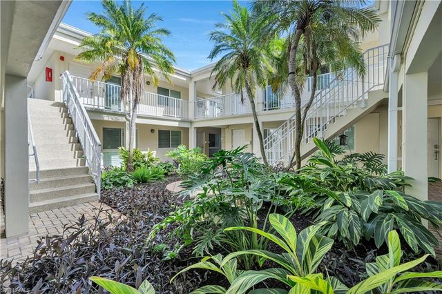1950 Gulf Shore BLVD N # 201, Naples, FL 34102