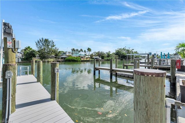 1950 Gulf Shore BLVD N # 201, Naples, FL 34102