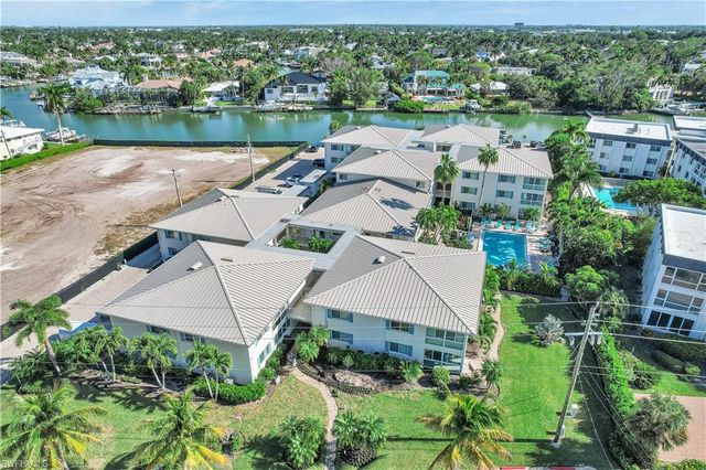 1950 Gulf Shore BLVD N # 201, Naples, FL 34102