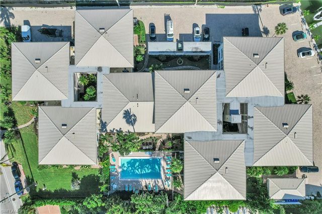 1950 Gulf Shore BLVD N # 201, Naples, FL 34102