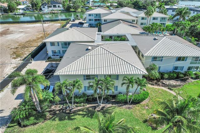 1950 Gulf Shore BLVD N # 201, Naples, FL 34102