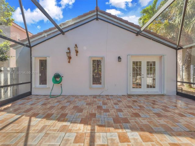 12345 NW 1st St, Plantation, FL 33325