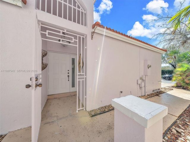 12345 NW 1st St, Plantation, FL 33325