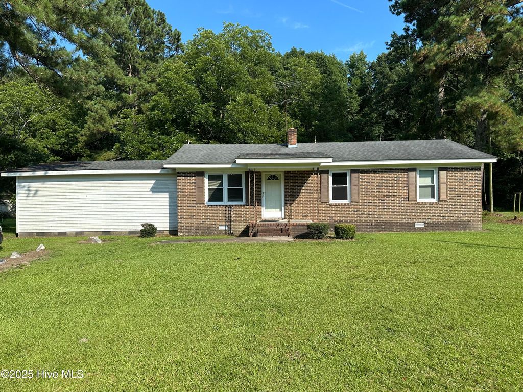 1508 Airport Road, Pikeville, NC 27863