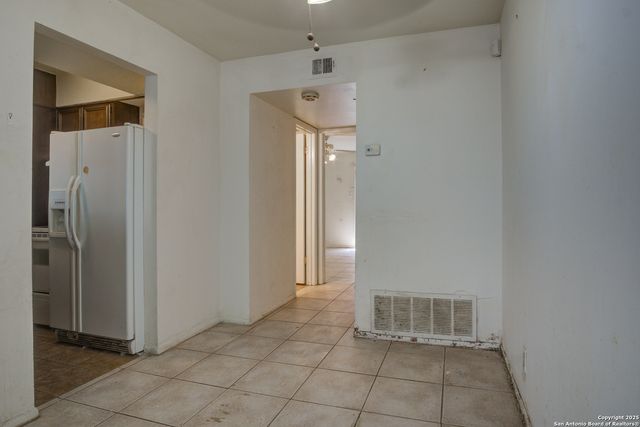 8702 Village Bldg 8 - 814, San Antonio, TX 78217