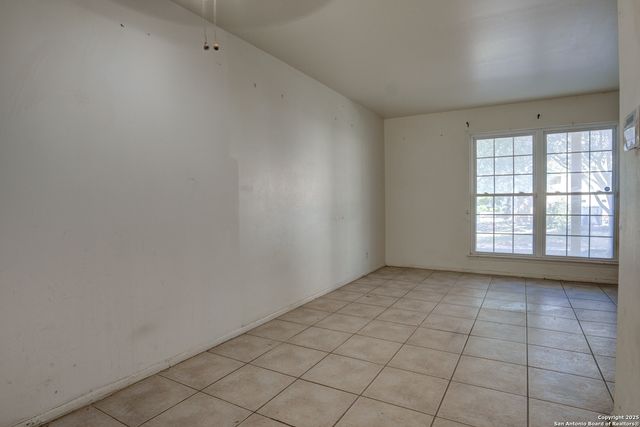 8702 Village Bldg 8 - 814, San Antonio, TX 78217