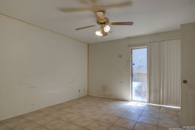 8702 Village Bldg 8 - 814, San Antonio, TX 78217