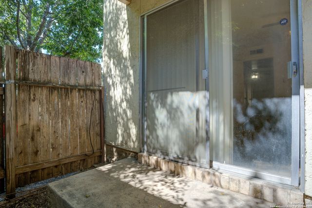 8702 Village Bldg 8 - 814, San Antonio, TX 78217