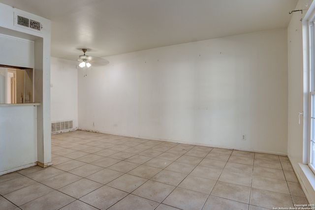8702 Village Bldg 8 - 814, San Antonio, TX 78217