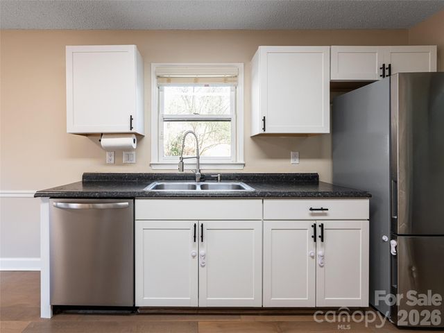 8 Turkey Toe Lane, Arden, NC 28704