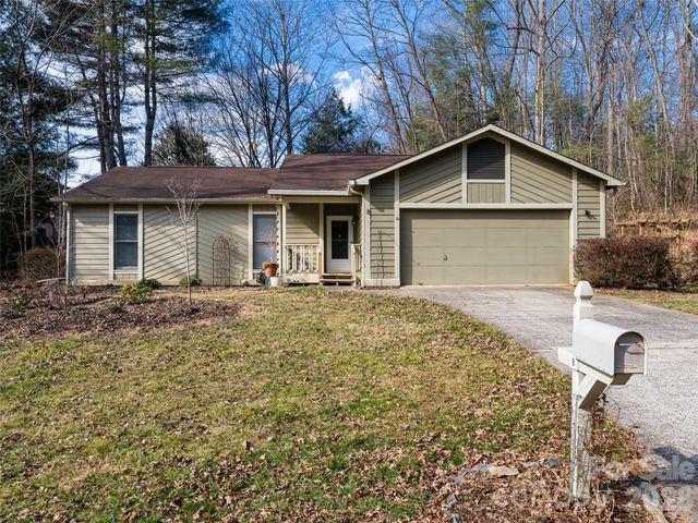 8 Turkey Toe Lane, Arden, NC 28704
