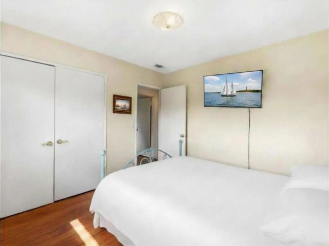 2646 Larchmont Avenue, Santa Ana, CA 92705