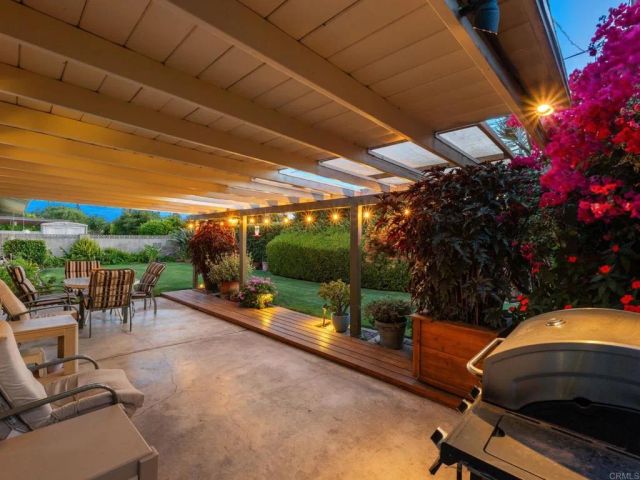 2646 Larchmont Avenue, Santa Ana, CA 92705