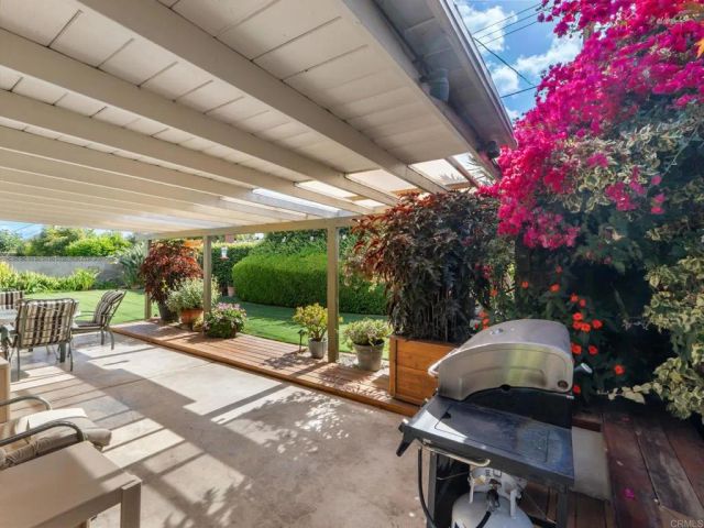 2646 Larchmont Avenue, Santa Ana, CA 92705