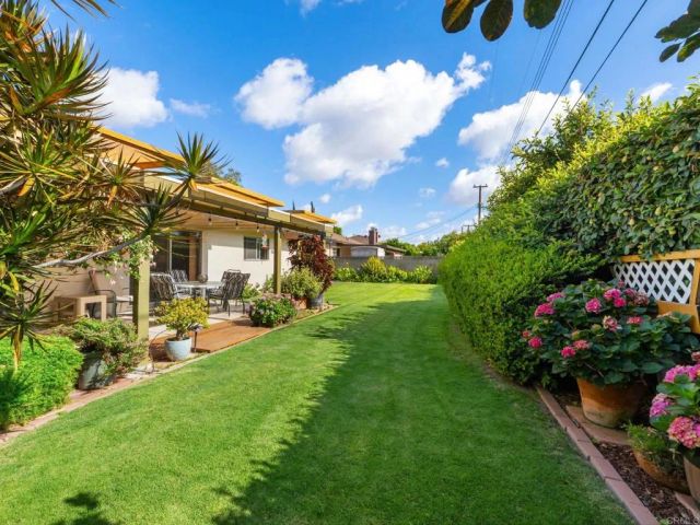 2646 Larchmont Avenue, Santa Ana, CA 92705