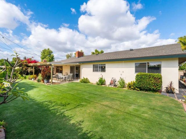 2646 Larchmont Avenue, Santa Ana, CA 92705