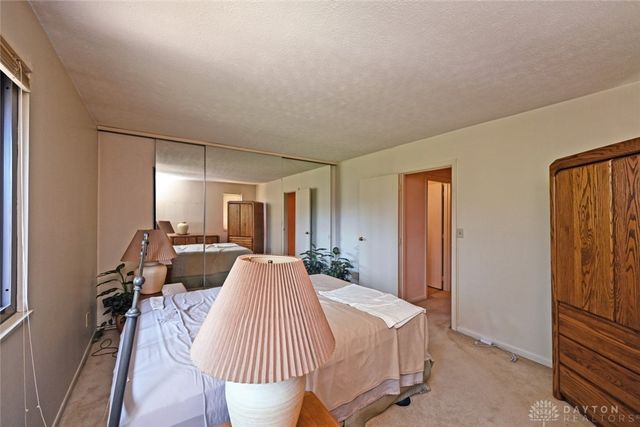 6032 Cinnamon Tree Court, Englewood, OH 45322