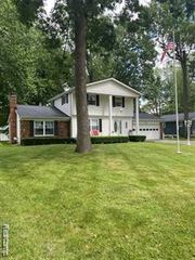 2194 Belle Meade Drive, Davison, MI 48423