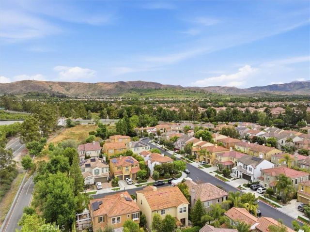 6 Versailles, Irvine, CA 92602