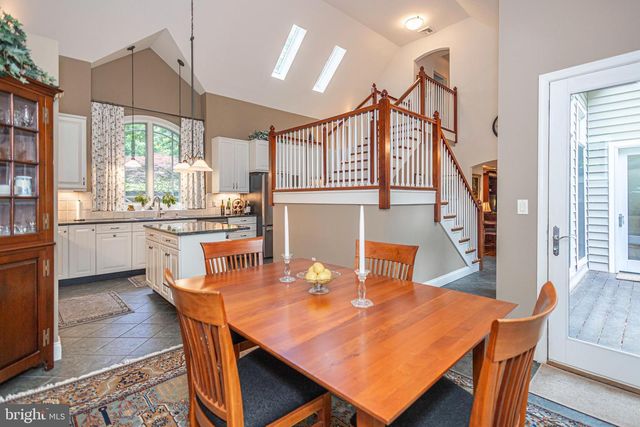 975 TAYLORSVILLE RD, Washington Crossing, PA 18977