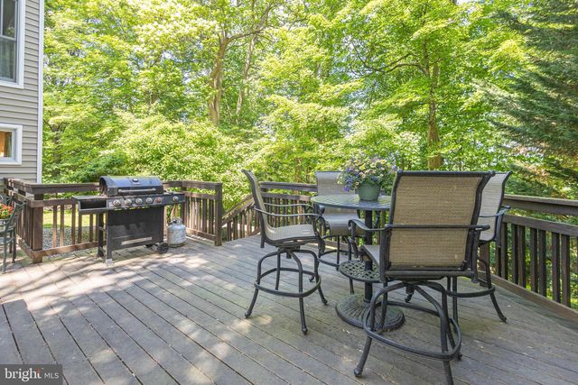 975 TAYLORSVILLE RD, Washington Crossing, PA 18977