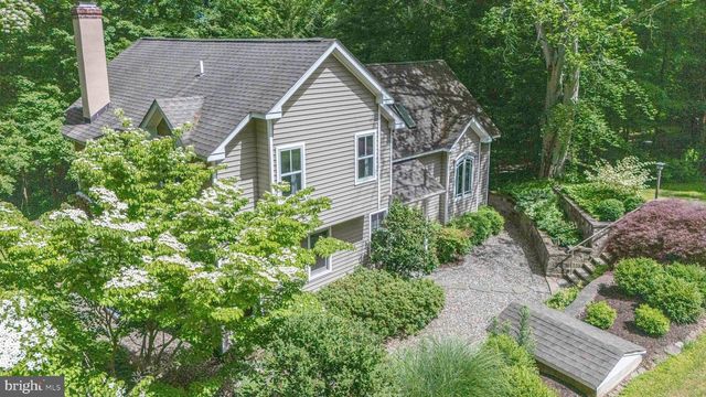 975 TAYLORSVILLE RD, Washington Crossing, PA 18977