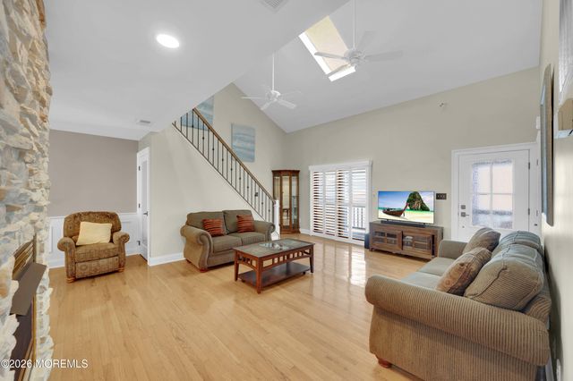 29 21st Avenue 10, Seaside Park, NJ 08752