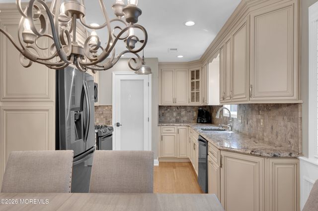 29 21st Avenue 10, Seaside Park, NJ 08752