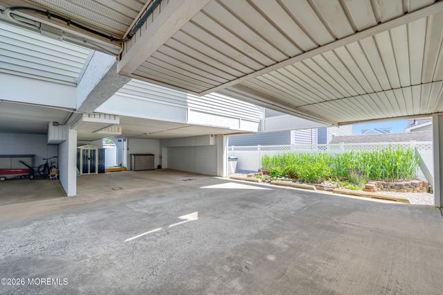 29 21st Avenue 10, Seaside Park, NJ 08752