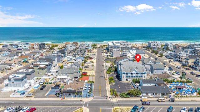 29 21st Avenue 10, Seaside Park, NJ 08752