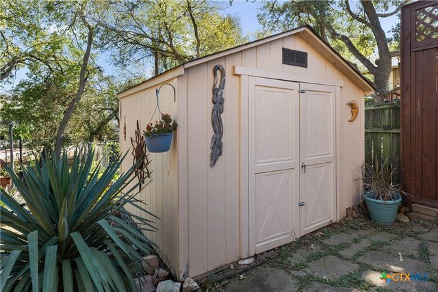 102 Elm Hill Court, San Marcos, TX 78666