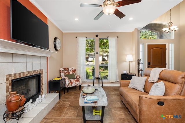 102 Elm Hill Court, San Marcos, TX 78666