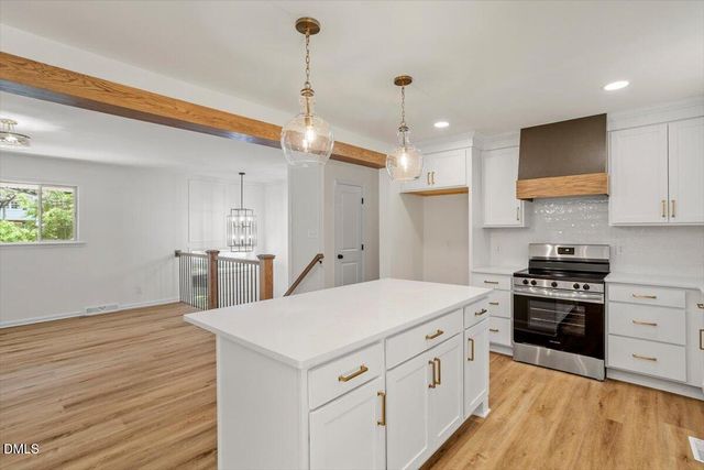 908 Tanglewood Drive, Cary, NC 27511
