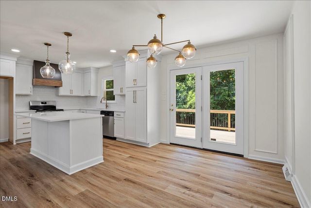 908 Tanglewood Drive, Cary, NC 27511