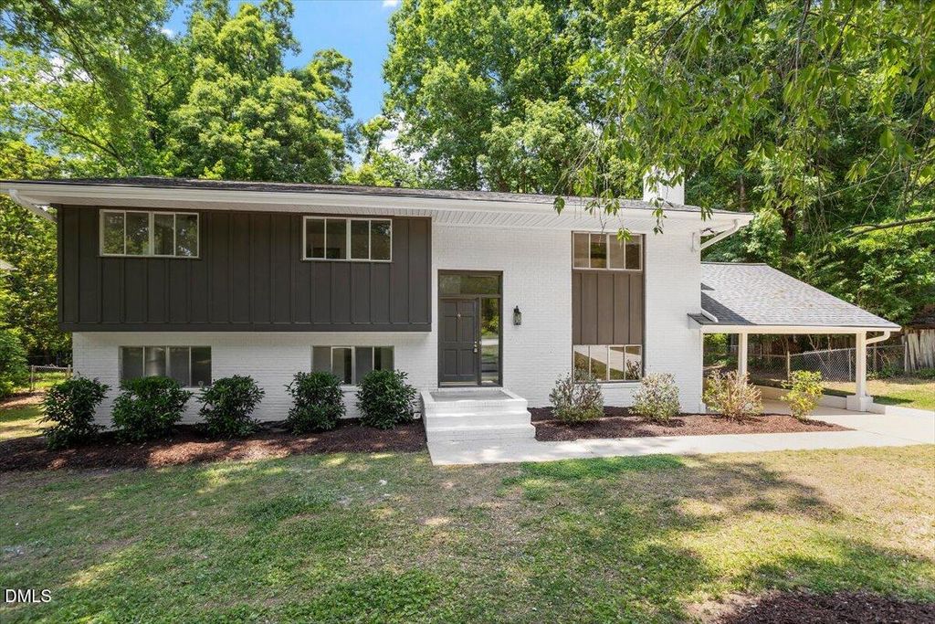 908 Tanglewood Drive, Cary, NC 27511