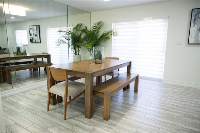 136 Harrison RD L3, Naples, FL 34112